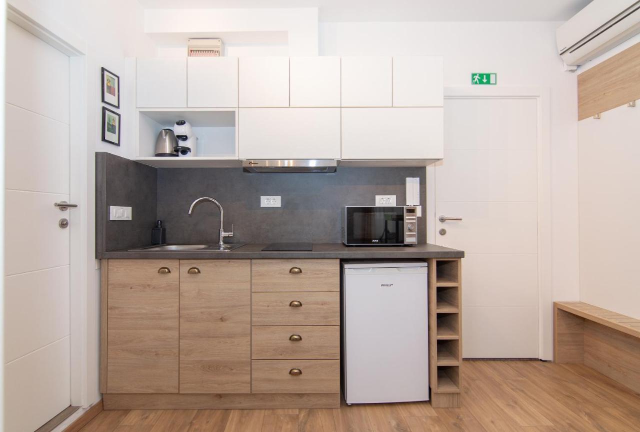 Casa Mia - Apartments & Suites Koper Bagian luar foto